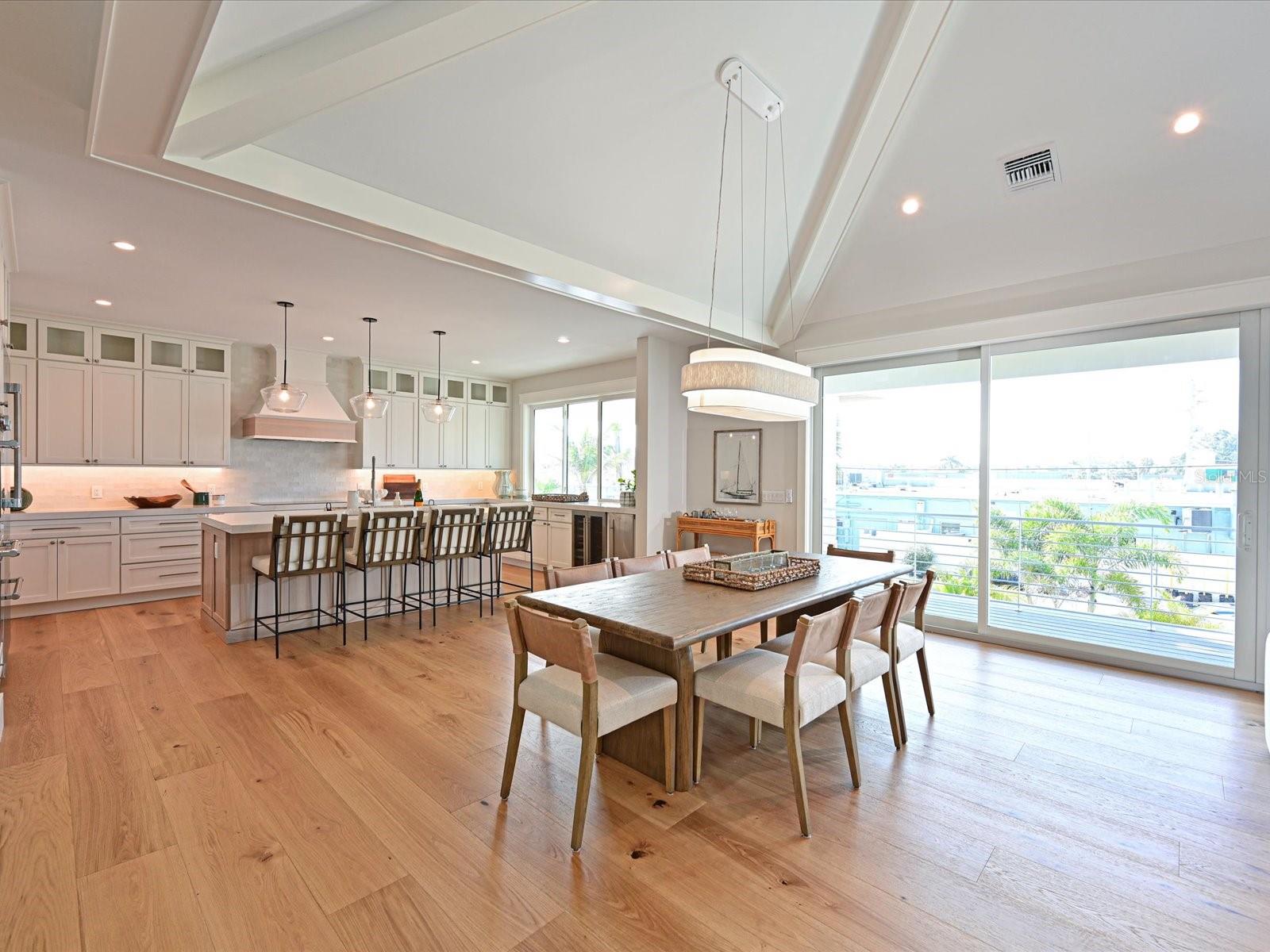 HOLMES BEACH 11TH UNIT - Residential