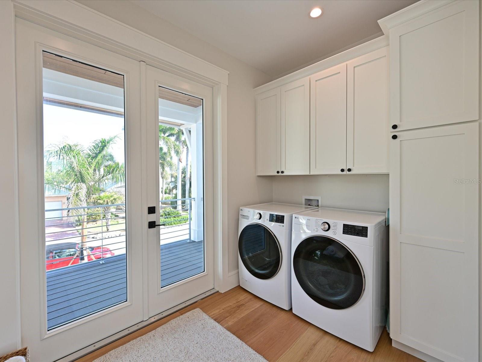 HOLMES BEACH 11TH UNIT - Residential