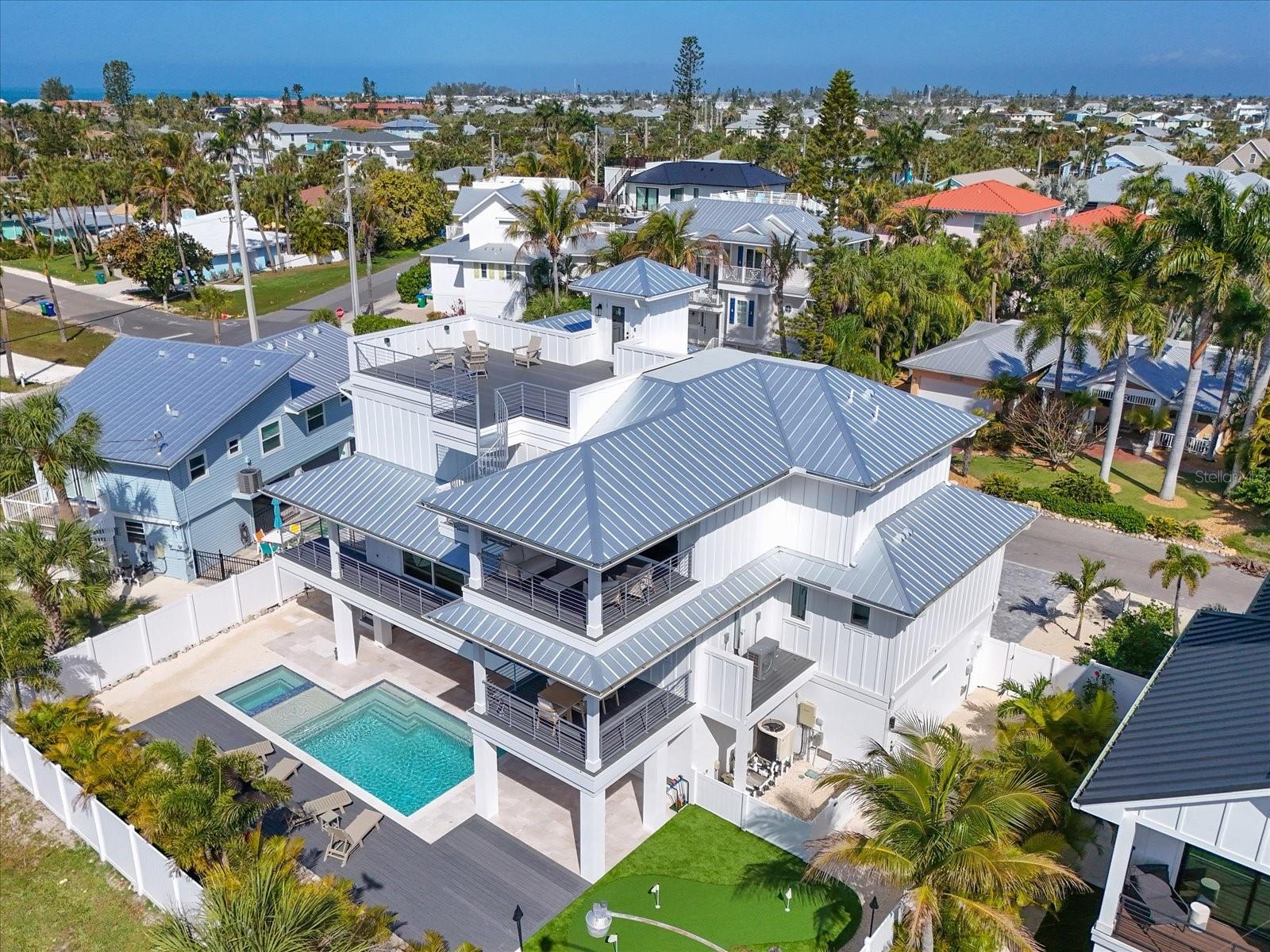 HOLMES BEACH 11TH UNIT - Residential