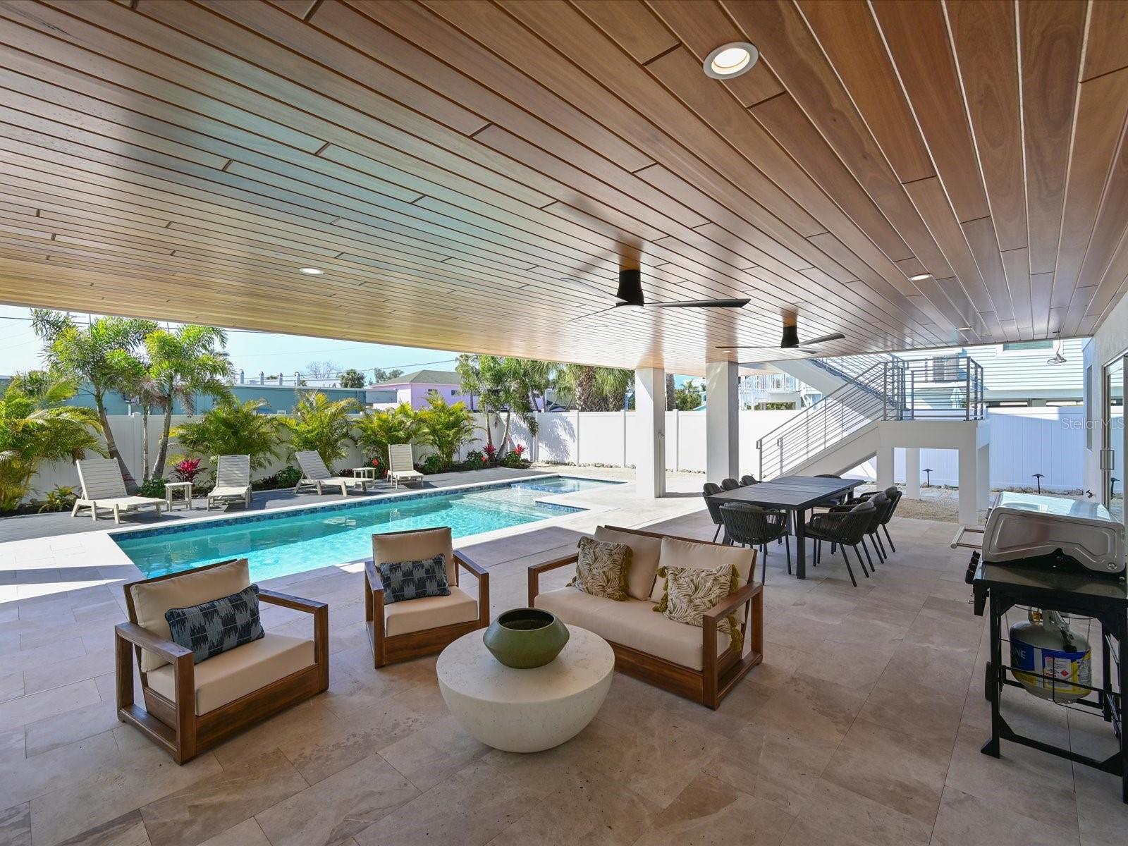 HOLMES BEACH 11TH UNIT - Residential