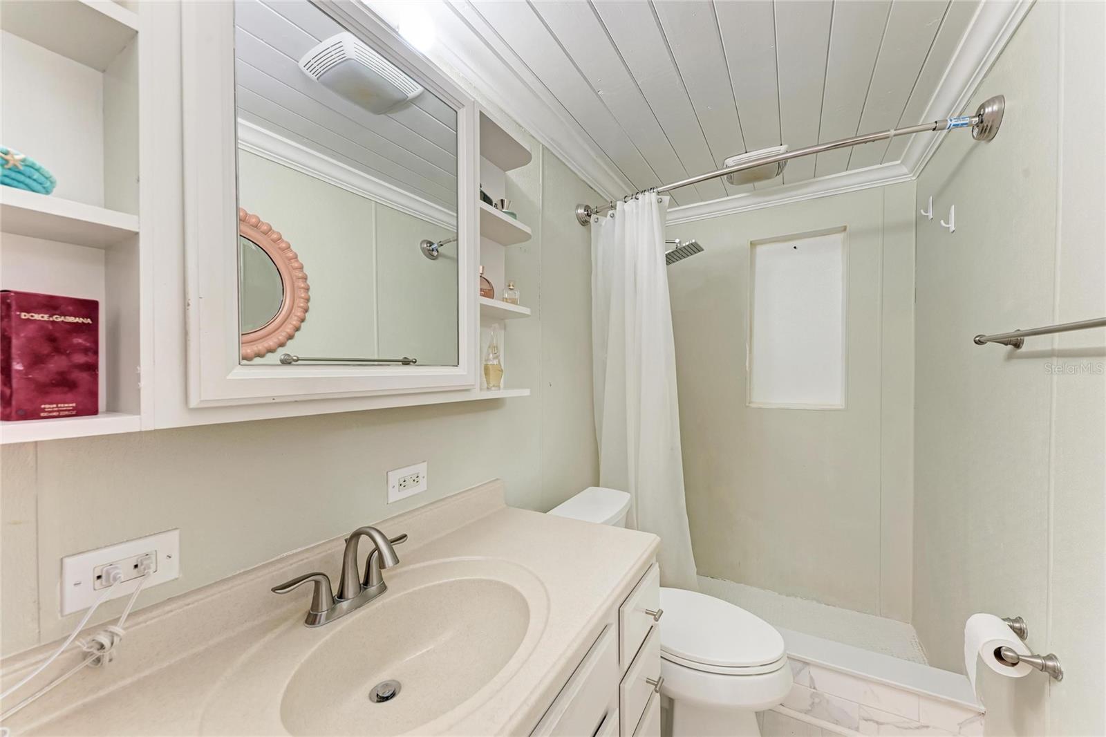 ACREAGE & UNREC - Residential