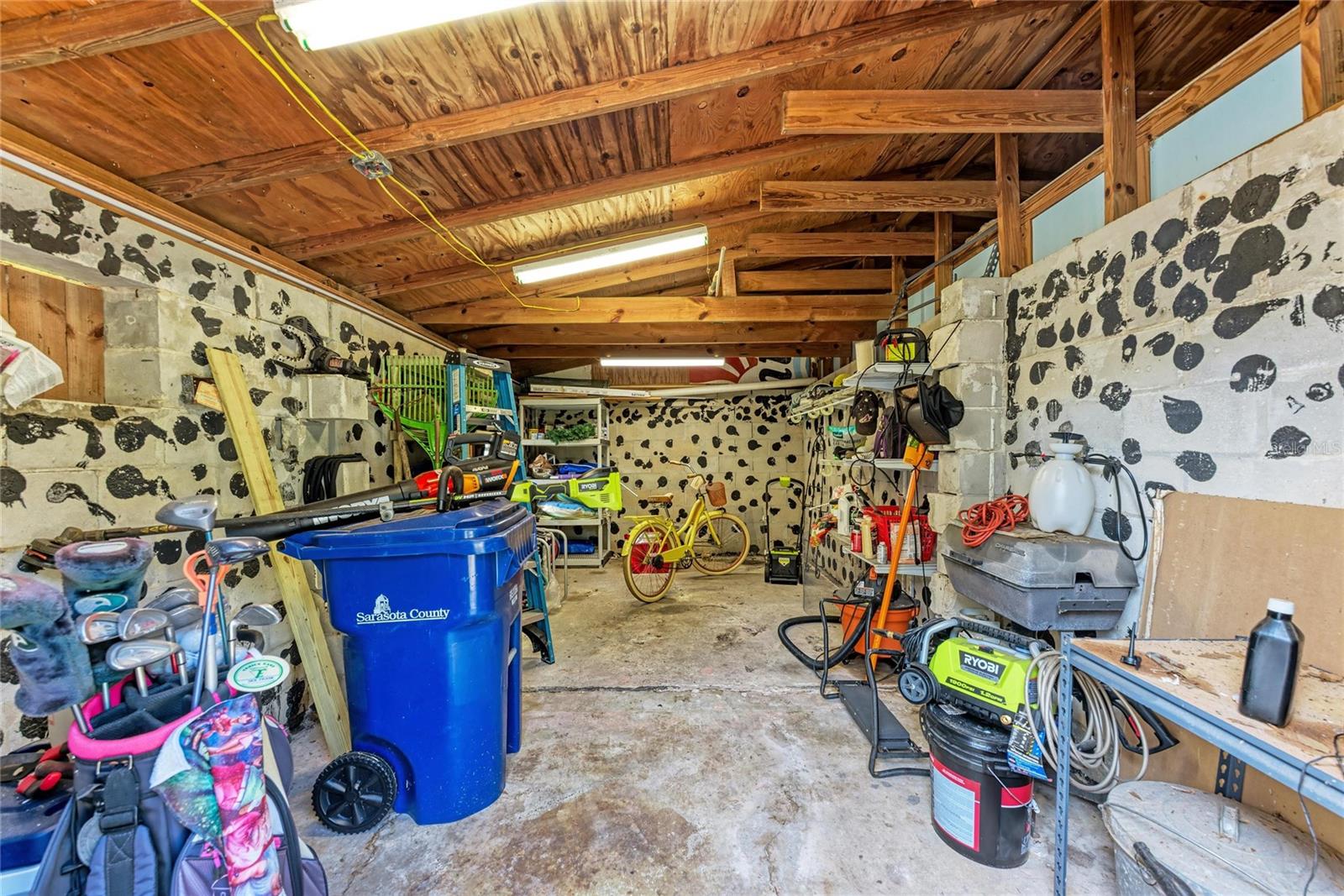 ACREAGE & UNREC - Residential