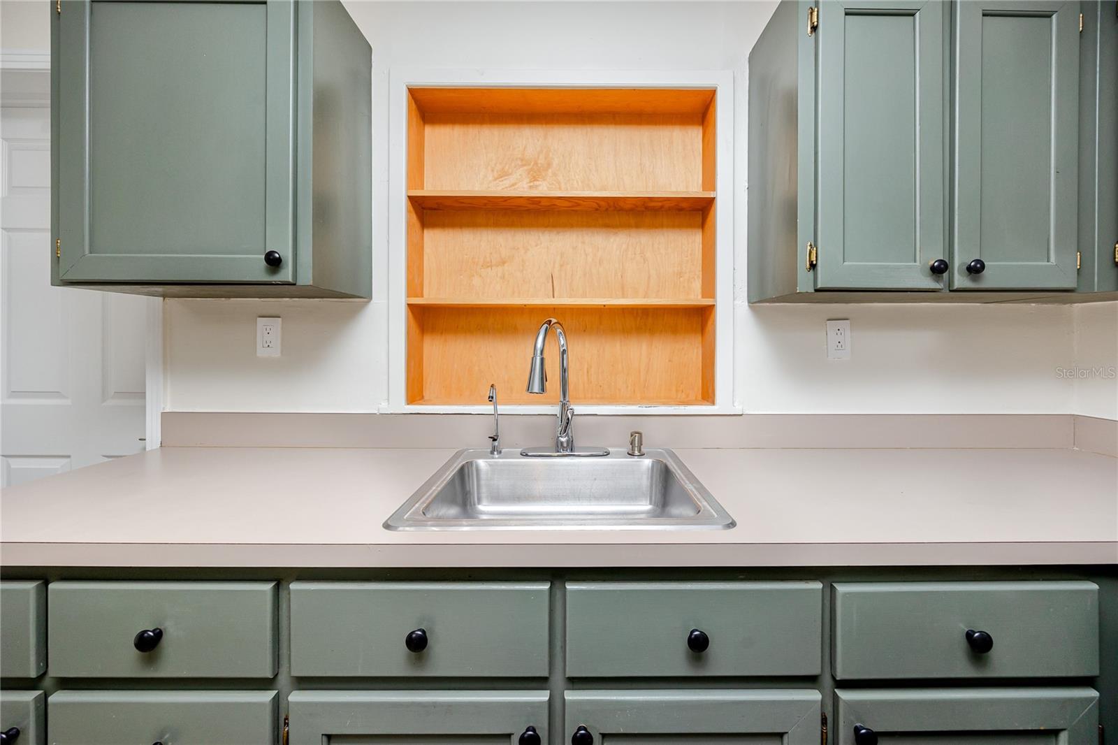 TEMPLE TERRACE ESTATES - Residential