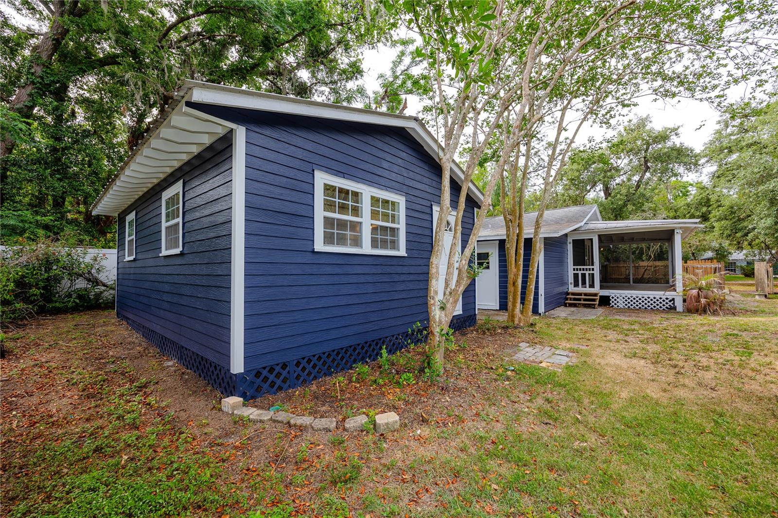 TEMPLE TERRACE ESTATES - Residential