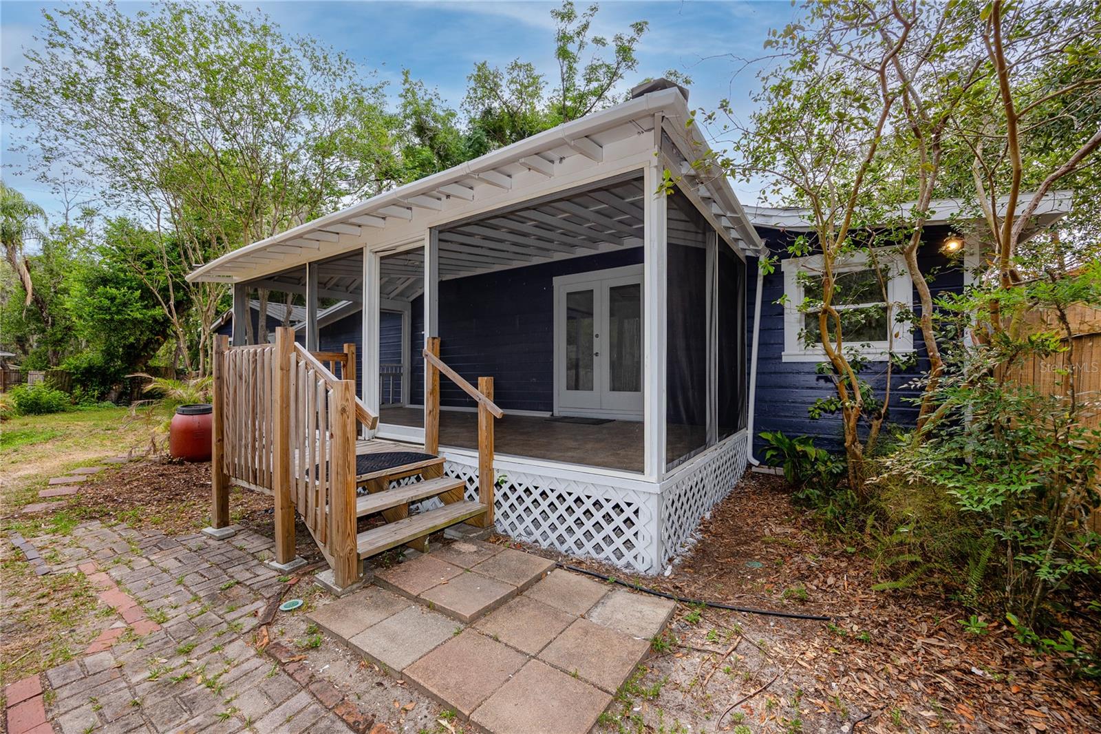 TEMPLE TERRACE ESTATES - Residential