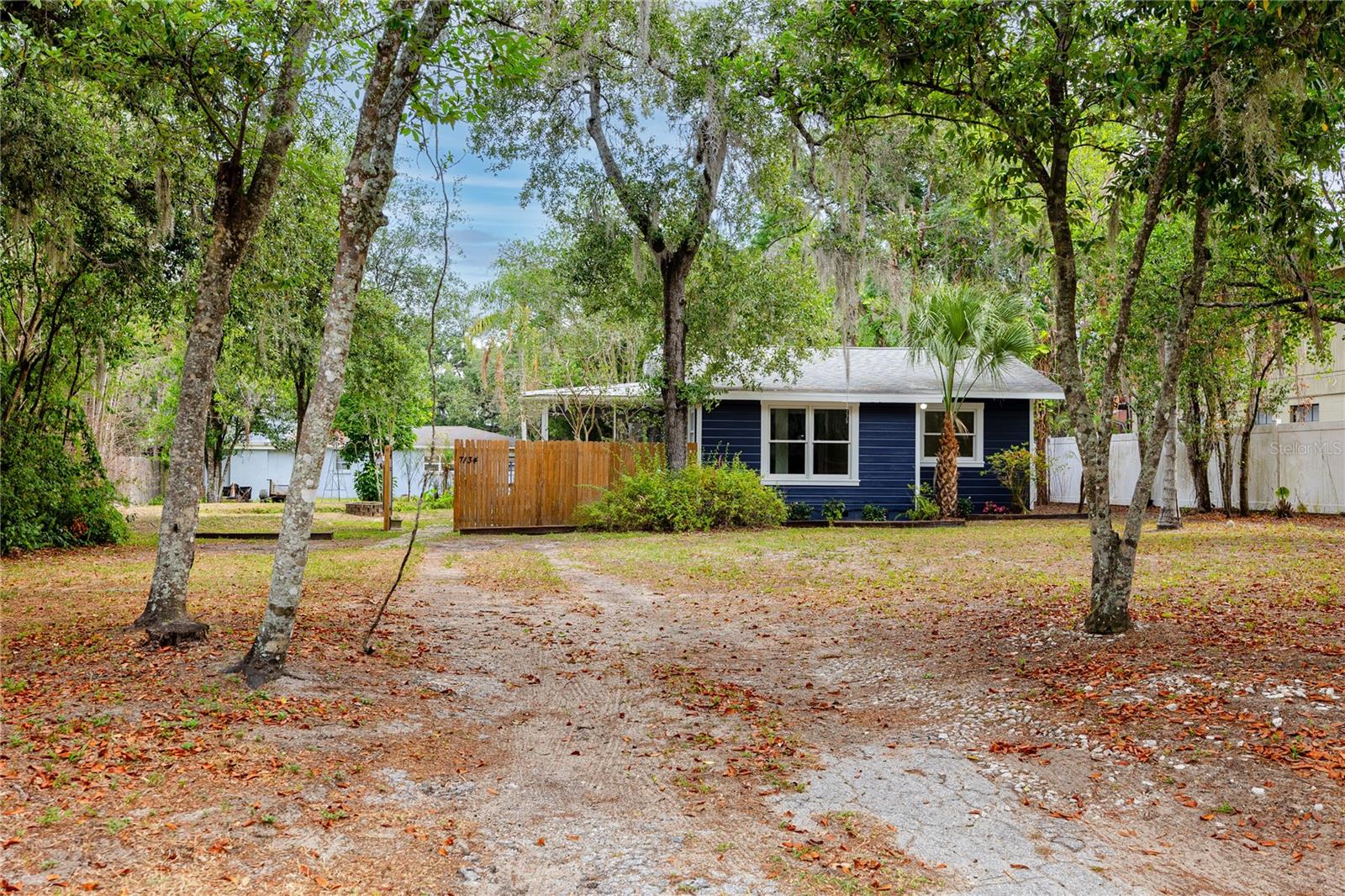TEMPLE TERRACE ESTATES - Residential