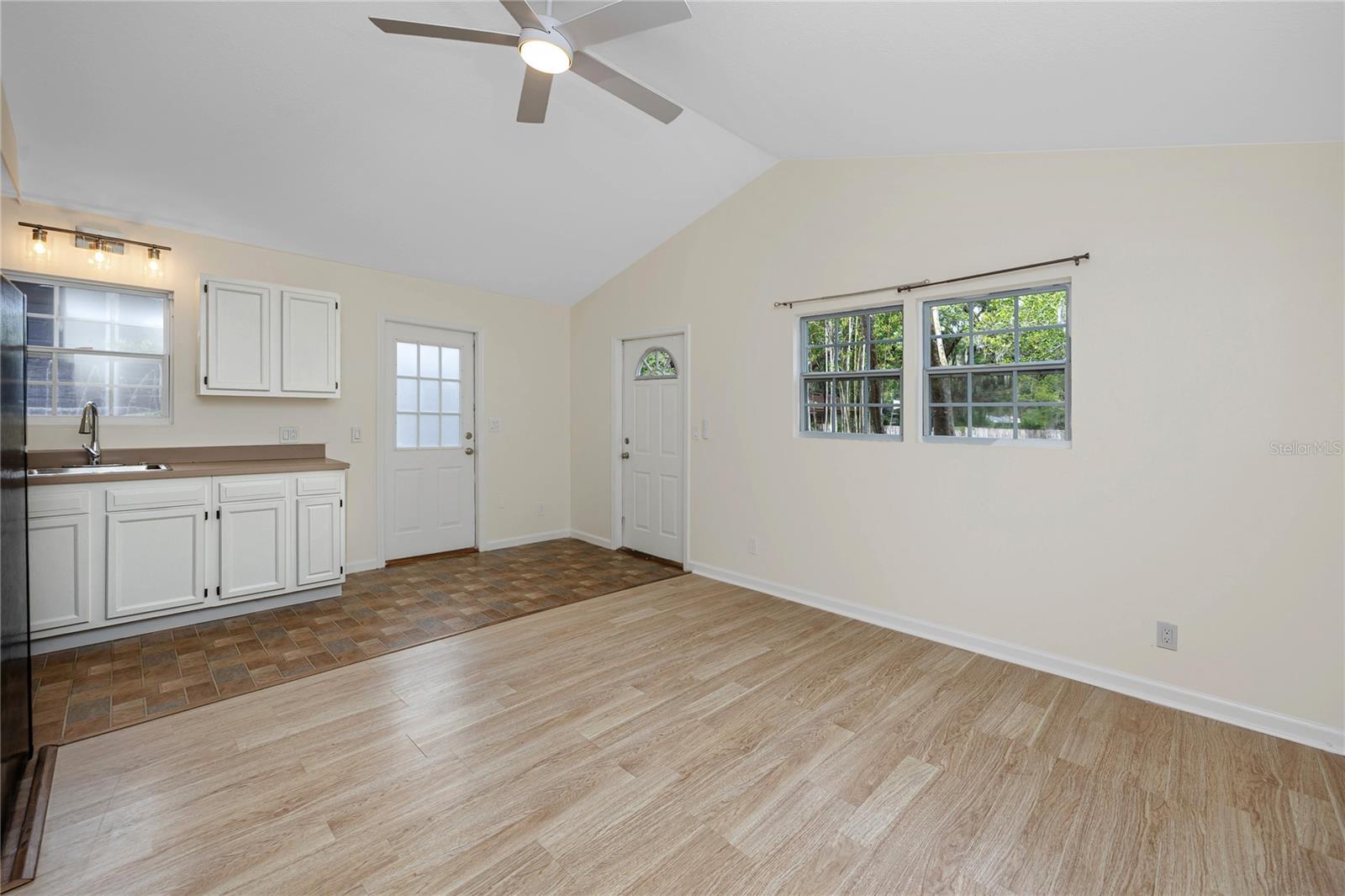 TEMPLE TERRACE ESTATES - Residential