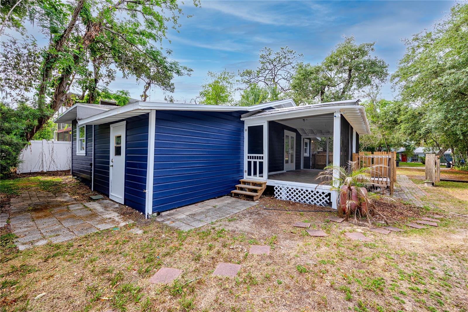 TEMPLE TERRACE ESTATES - Residential