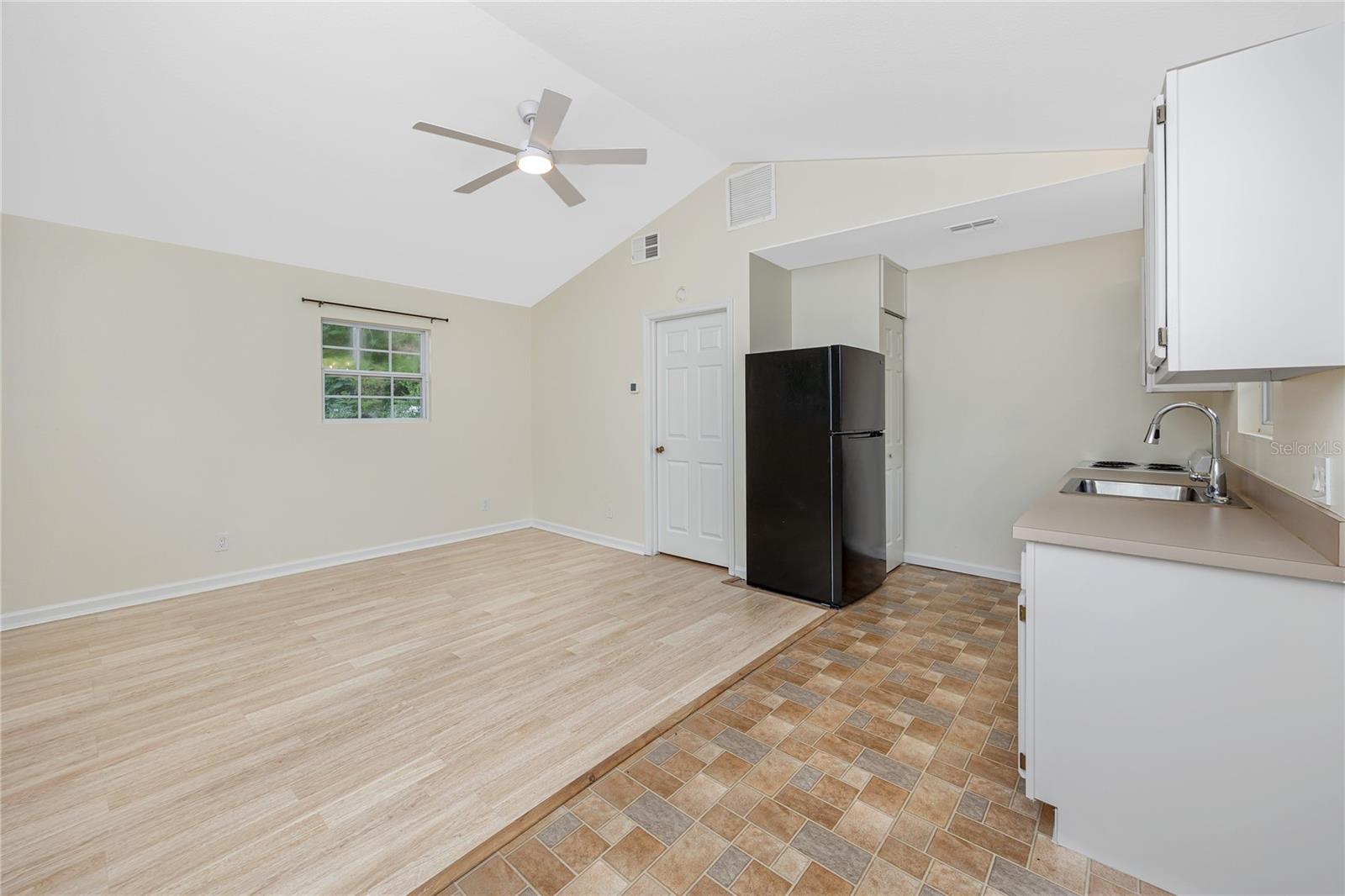 TEMPLE TERRACE ESTATES - Residential
