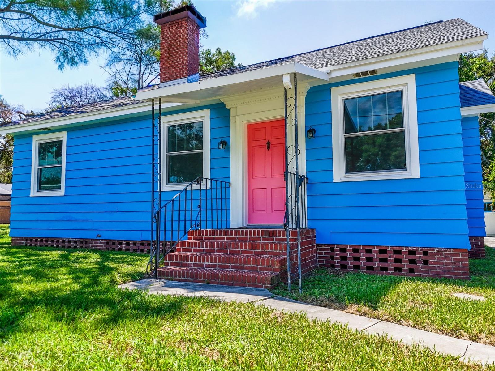 One or more photo(s) has been virtually staged. Just minutes from vibrant Downtown Dunedin, this delightful 2-bedroom, 1-bath home sits in a private setting you’ll instantly adore. Enjoy leisurely walks or bike rides along scenic Edgewater Drive. Inside, partial wood flooring adds a warm, rustic touch, while the expansive kitchen serves as the heart of the home—perfect for cooking, gathering, and entertaining. Featuring stone countertops, upgraded cabinetry, beadboard ceilings, and chair rails, this kitchen is both stylish and functional. Recent updates include:• Windows: Double-hung hurricane-rated (2023)• Electric Panel: Replaced in 2023• Roof: Installed in 2018• AC: Updated in 2016. Outside, your own private oasis just steps or a short golf-cart ride away from Downtown Dunedin. Easy access to shops, breweries, restaurants, markets, and cultural events. Major airports, concert venues, theaters, and sports arenas are all within a 45-minute drive. Whether you're seeking a charming first home, a relaxing weekend retreat, or a distinctive investment, this property is a rare find. Don’t miss this must-see gem.