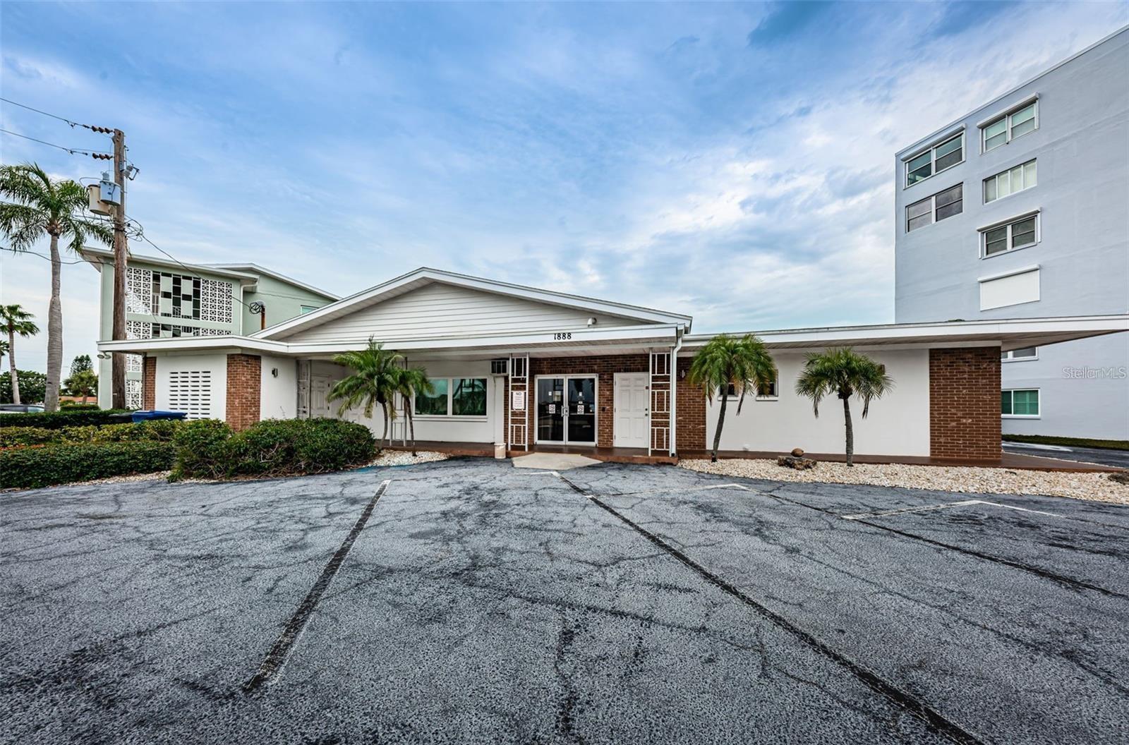 SHORE TOWERS BLDG - Residential Lease