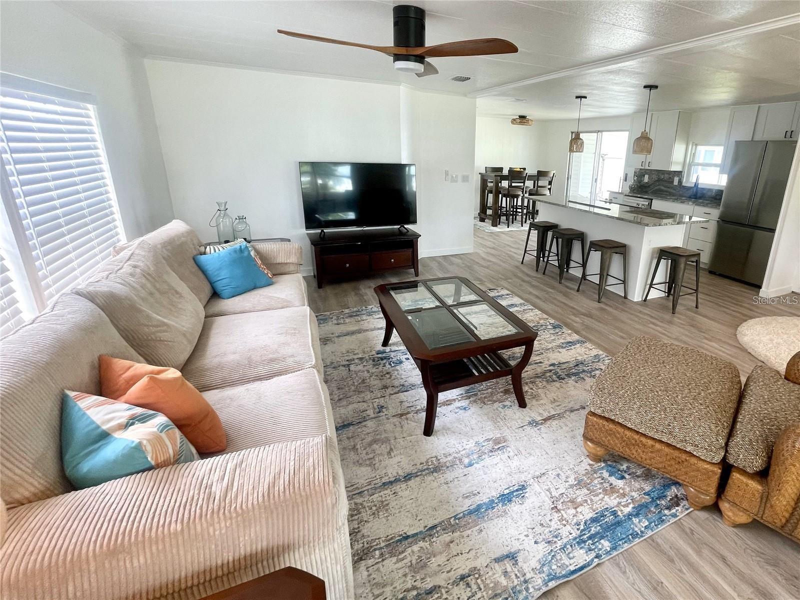 ALAMEDA ISLES - Residential Lease