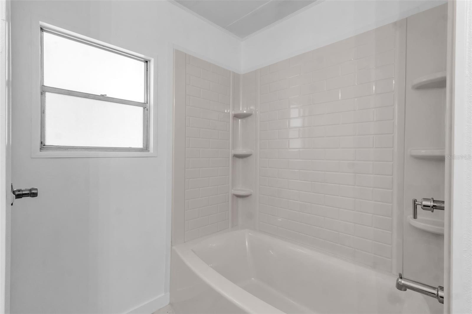 ALAMEDA ISLES - Residential Lease