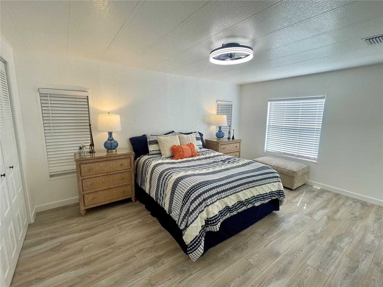 ALAMEDA ISLES - Residential Lease