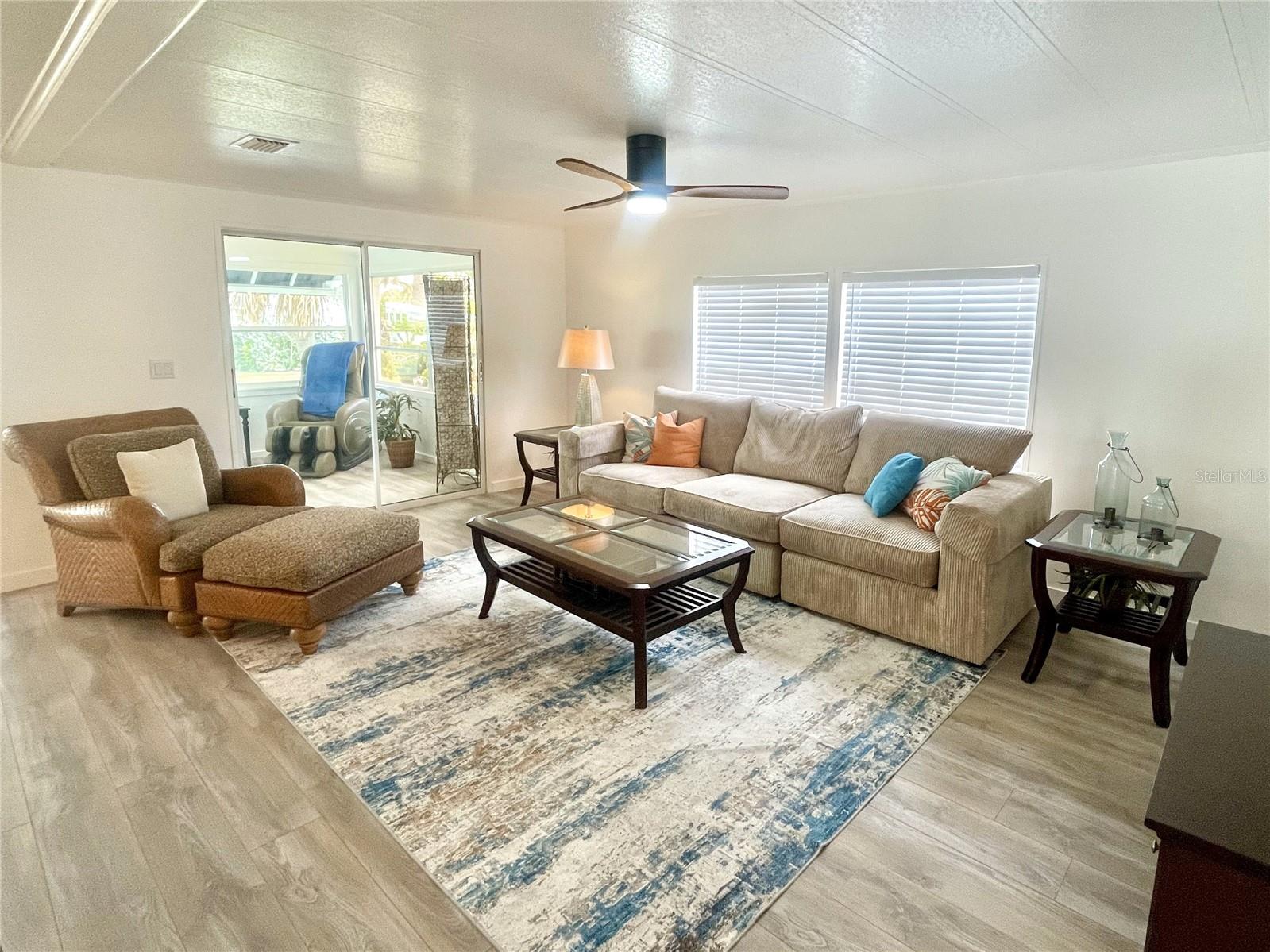 ALAMEDA ISLES - Residential Lease