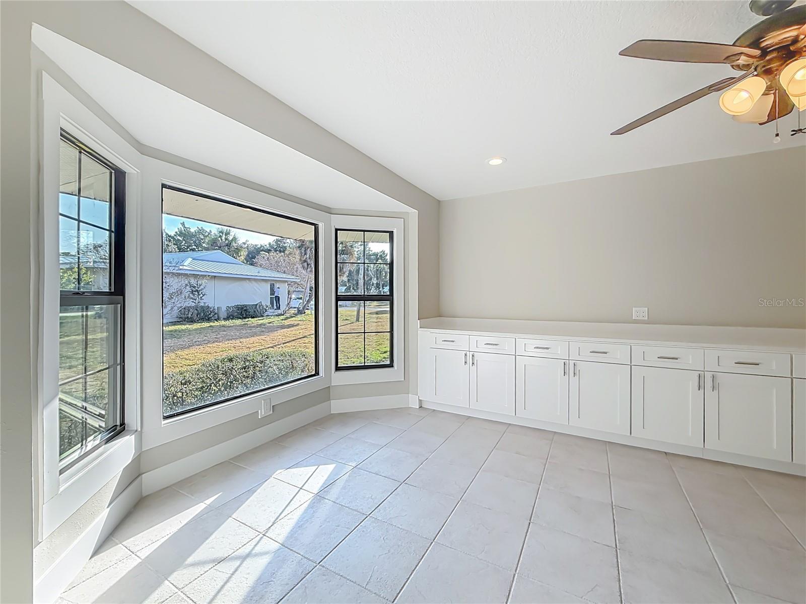 THE BAY VILLAS - Residential