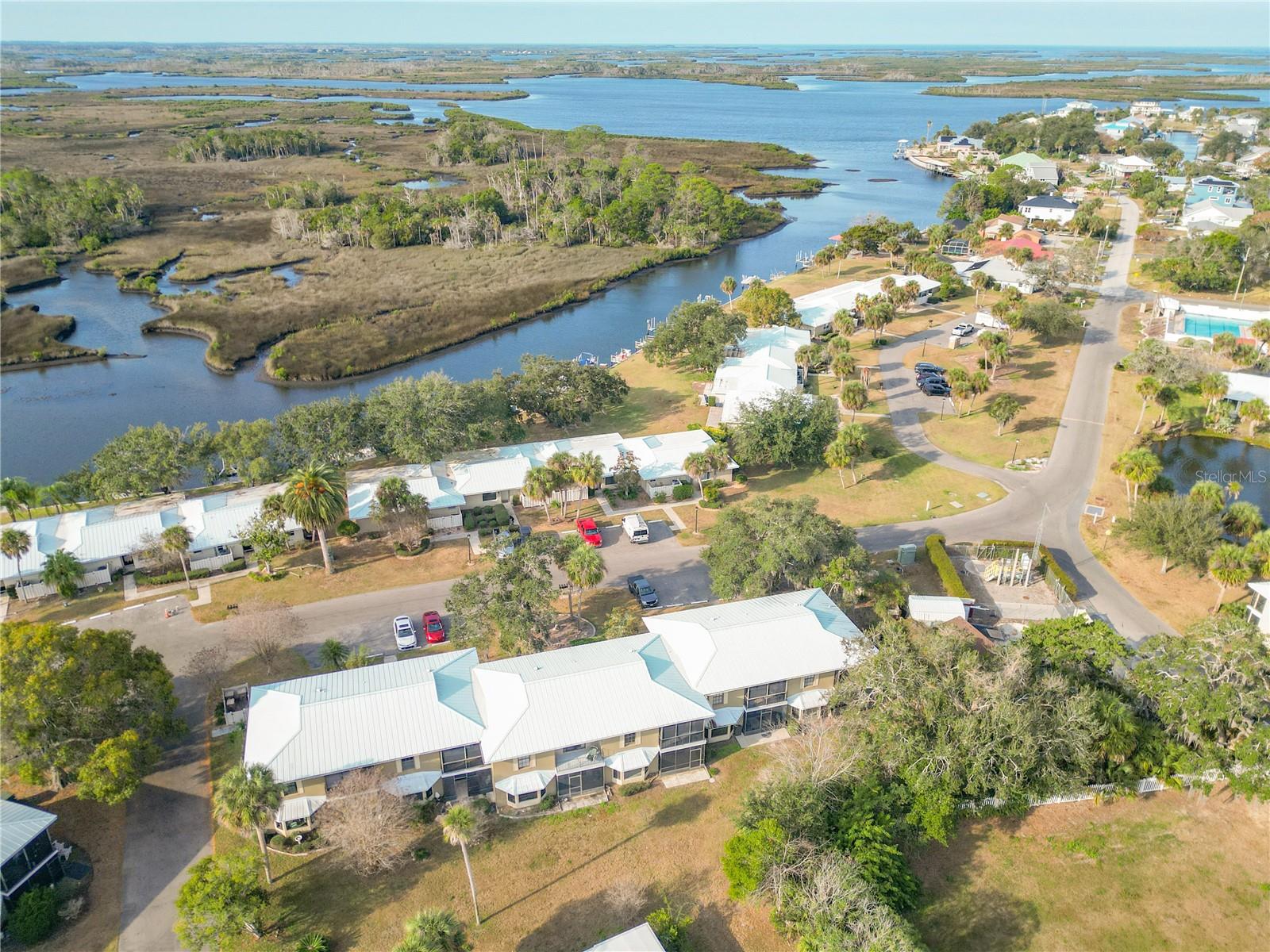 THE BAY VILLAS - Residential