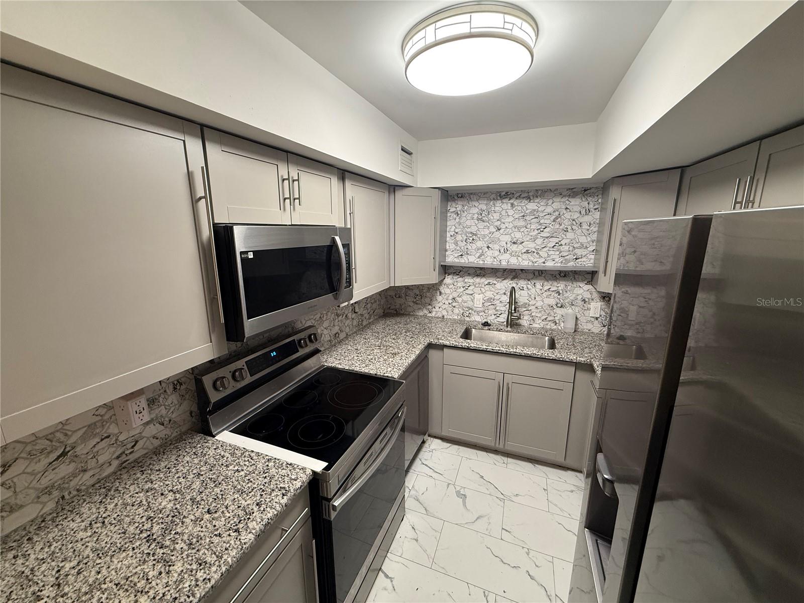 RALEIGH HOUSE - Residential