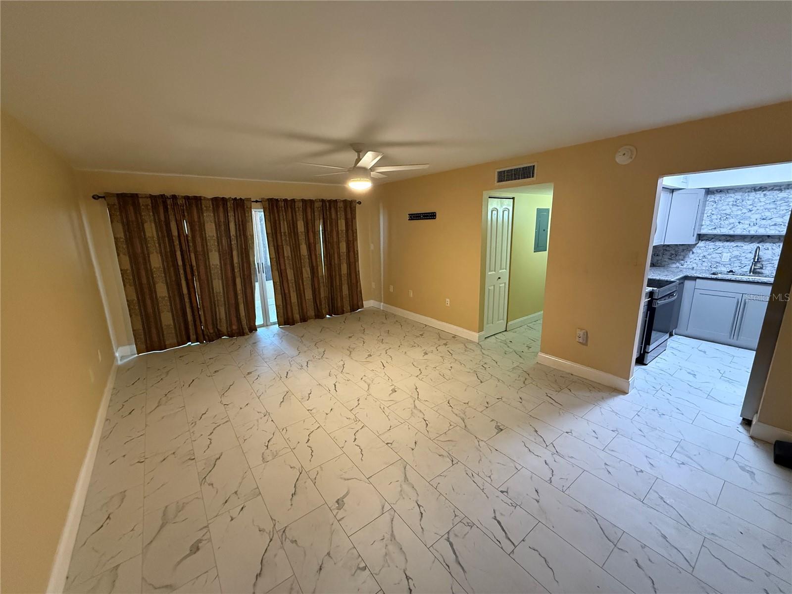 RALEIGH HOUSE - Residential