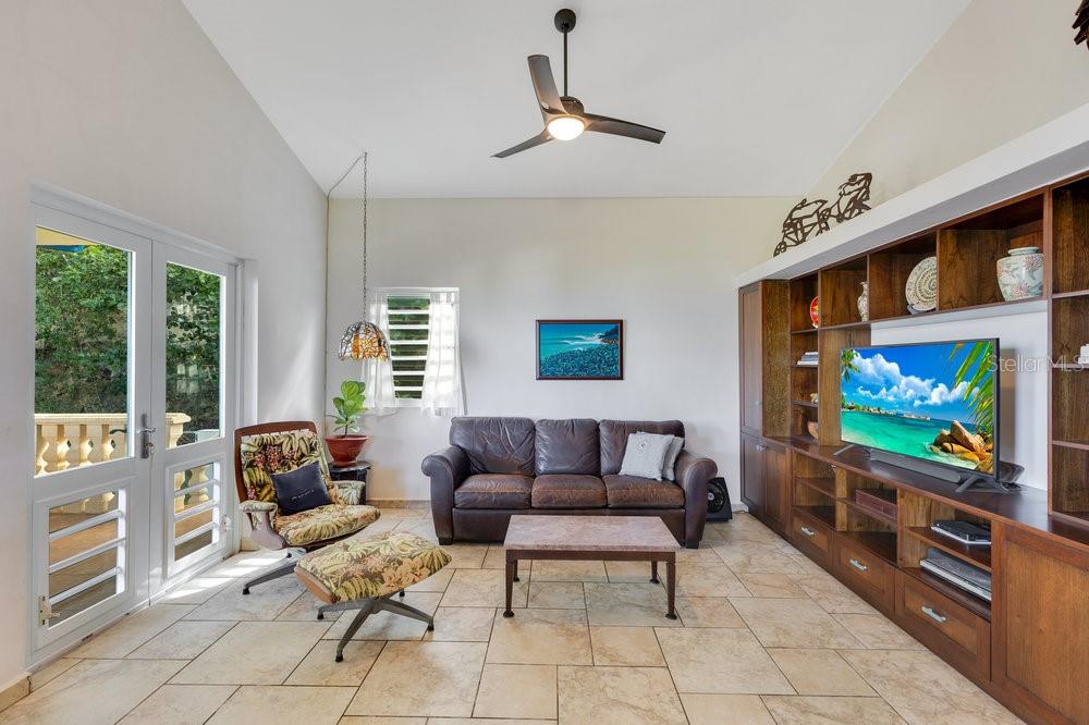 BO GUANIQUILLA - Residential