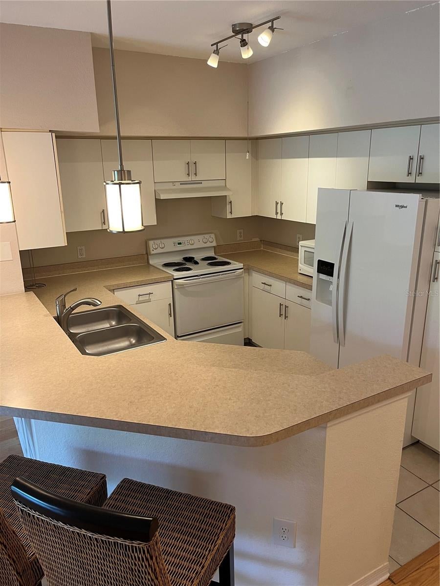 4126 CENTRAL SARASOTA PARKWAY 2014