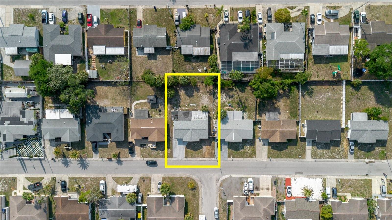 THE LAKES - Residential