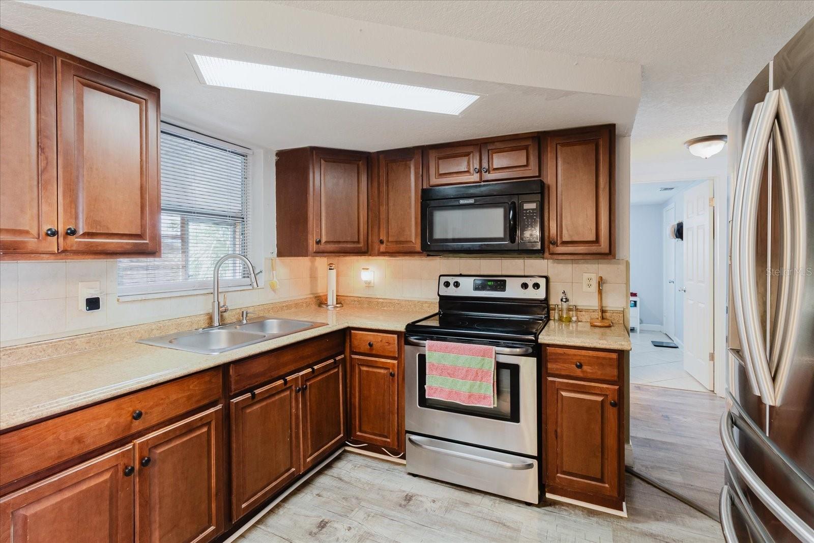 THE LAKES - Residential