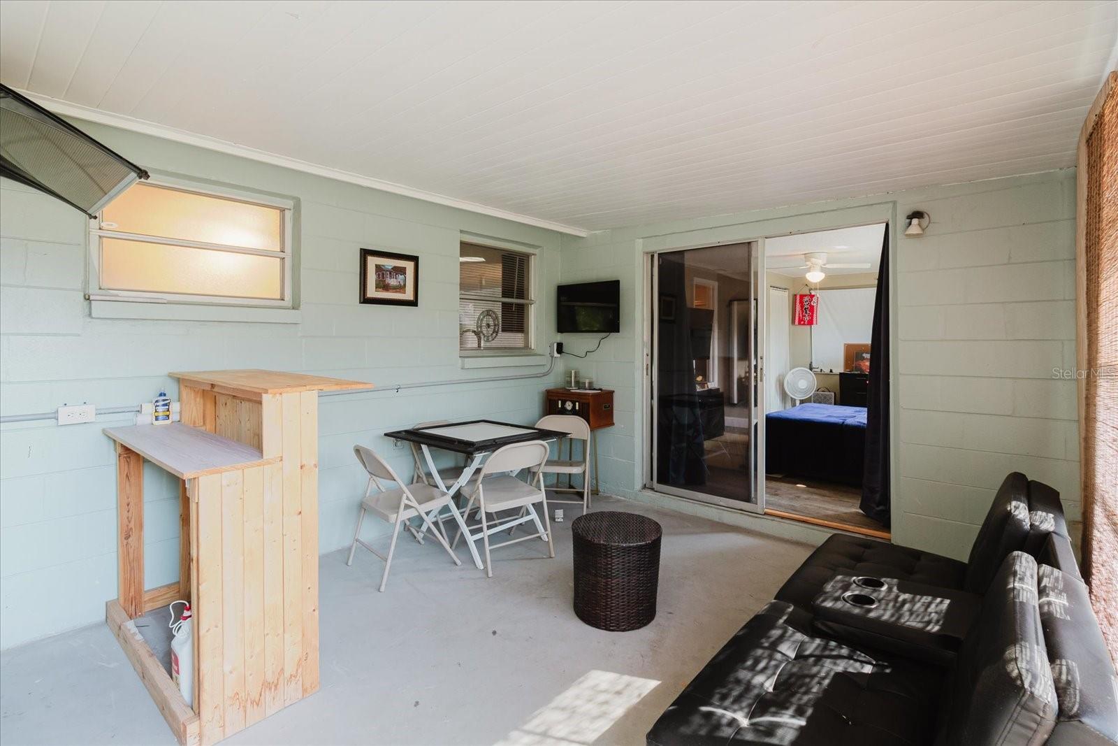 THE LAKES - Residential