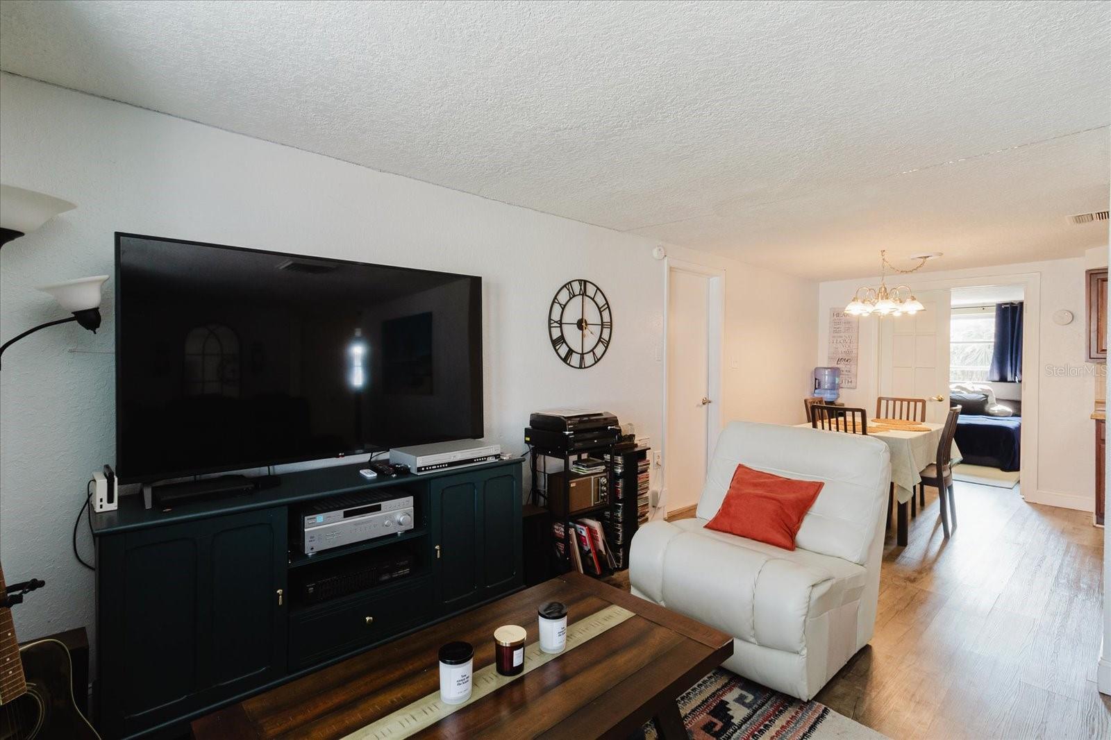 THE LAKES - Residential