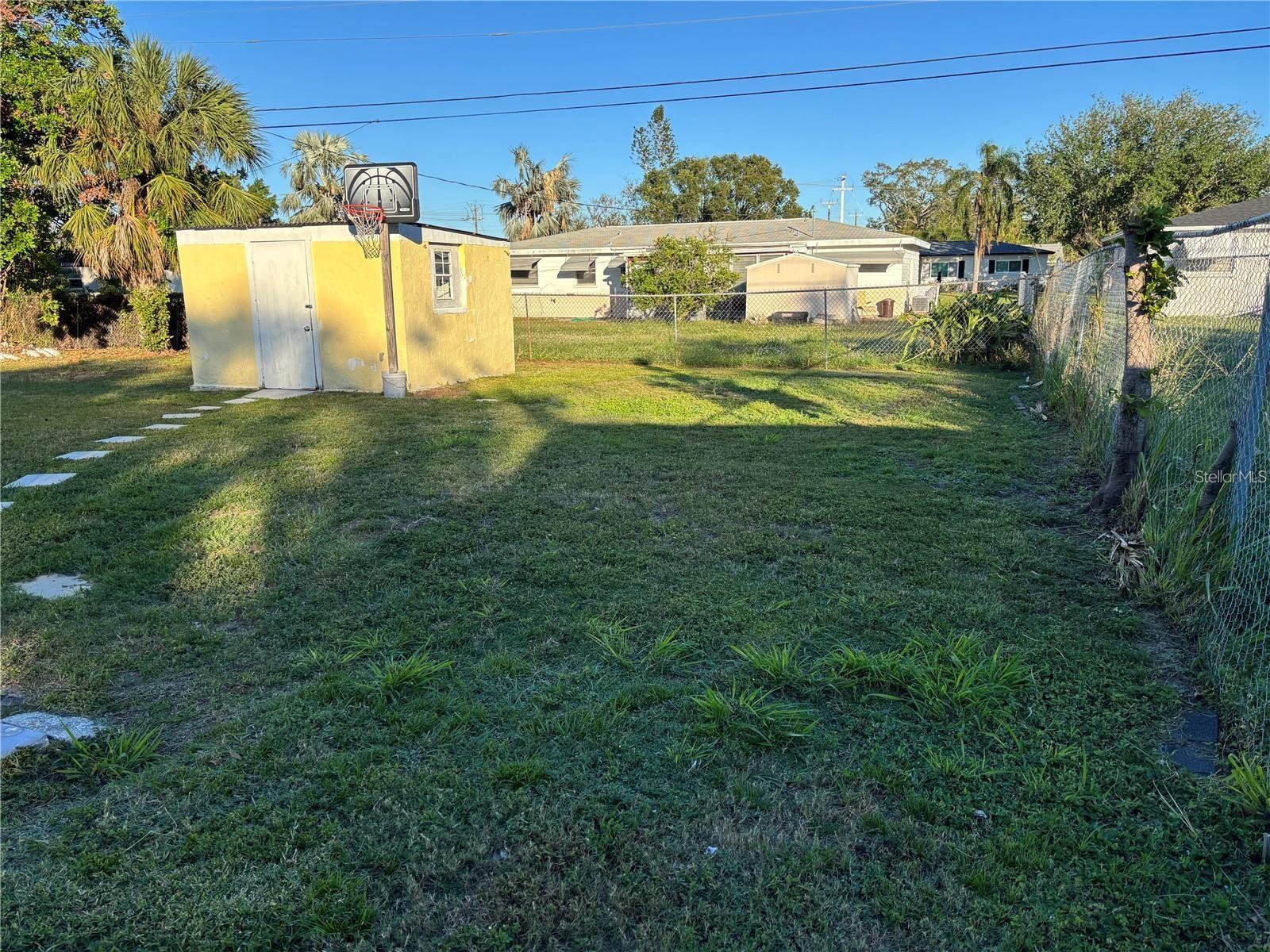 TANGELO PARK FIRST ADD - Residential Lease