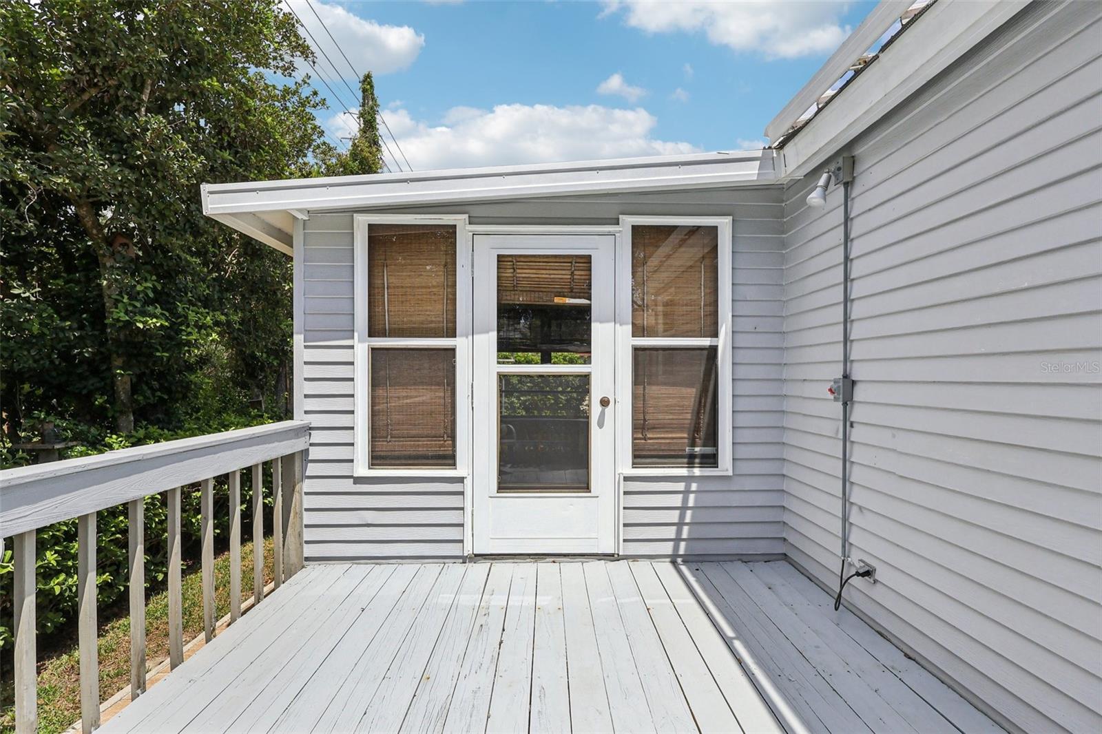 LADY LAKE ORANGE BLOSSOM GARDENS UNIT 08 - Residential