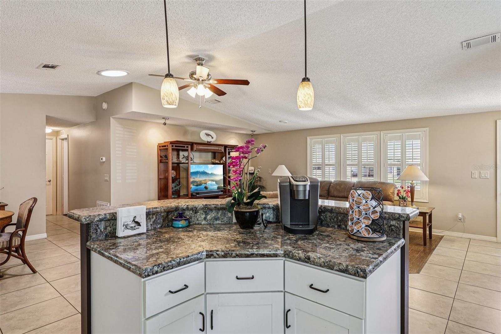 LADY LAKE ORANGE BLOSSOM GARDENS UNIT 08 - Residential