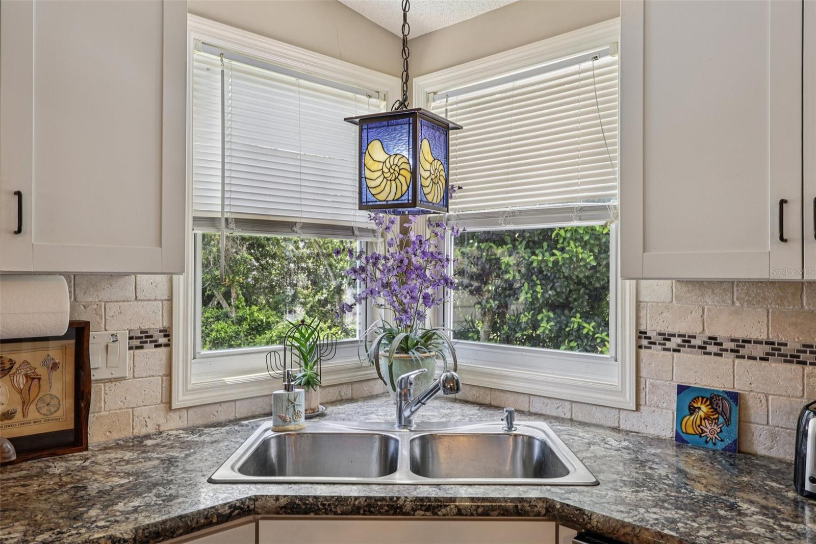 LADY LAKE ORANGE BLOSSOM GARDENS UNIT 08 - Residential