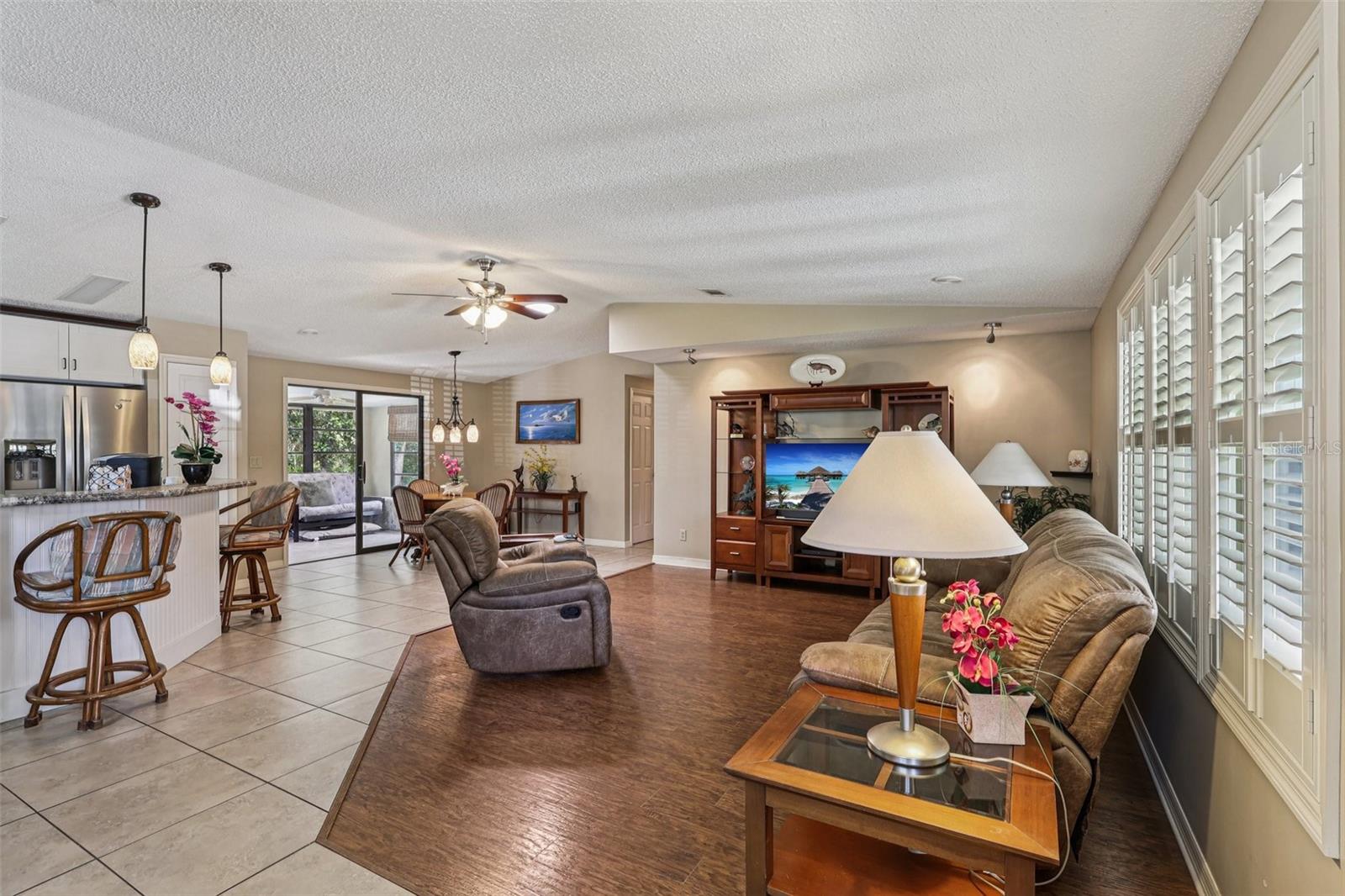 LADY LAKE ORANGE BLOSSOM GARDENS UNIT 08 - Residential