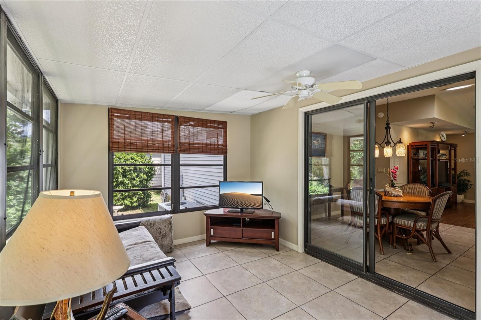 LADY LAKE ORANGE BLOSSOM GARDENS UNIT 08 - Residential