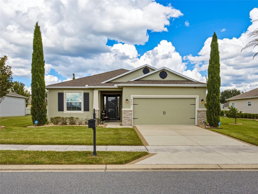 Photo of 6089 SW 90th Street, Ocala, FL 34476 (MLS # OM732863)