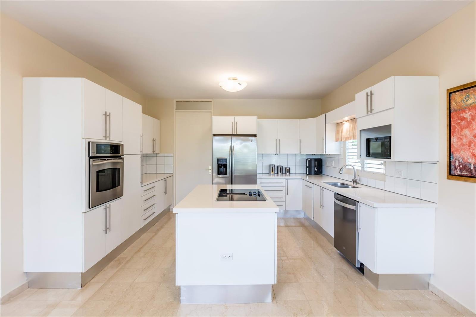 LOS PASEOS, CUPEY - Residential