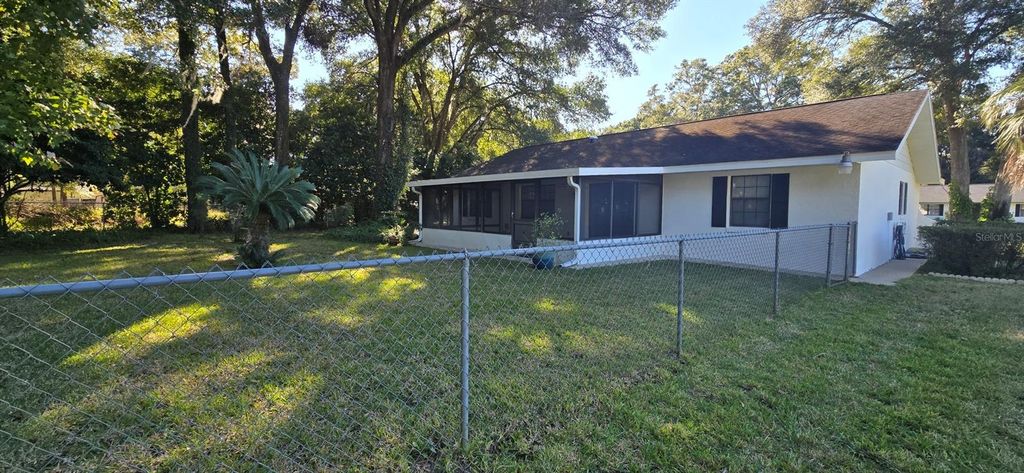 Photo of 10605 SW 68 Terrace, Ocala, FL 34476 (MLS # OM713683)