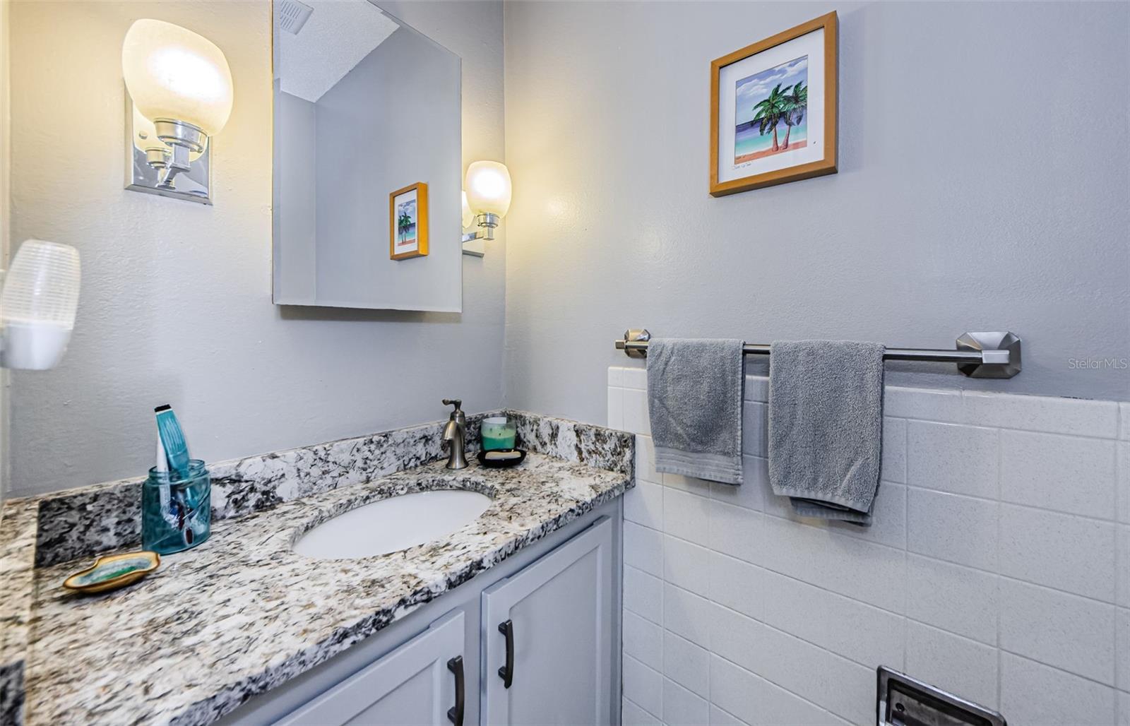 MEDITERRANEAN MANORS - Residential Lease