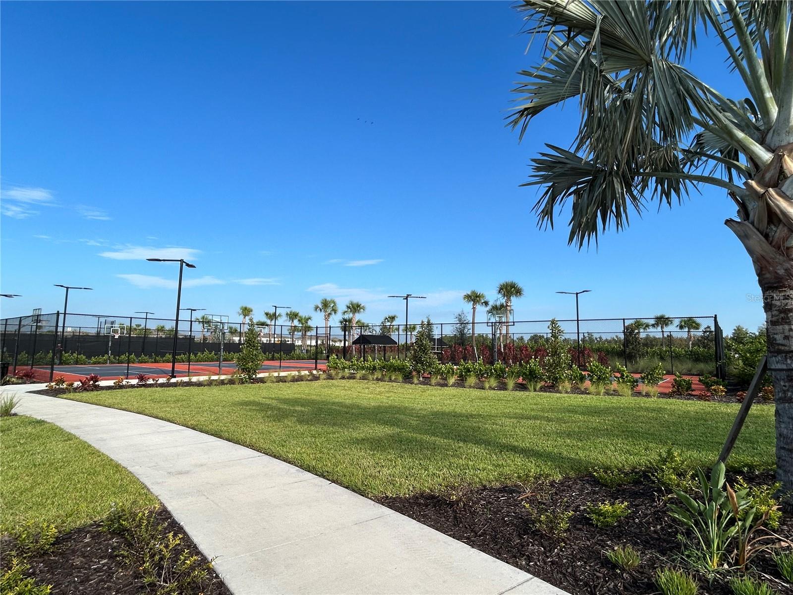 STAR FARMS AT LAKEWOOD RANCH - Residential Lease
