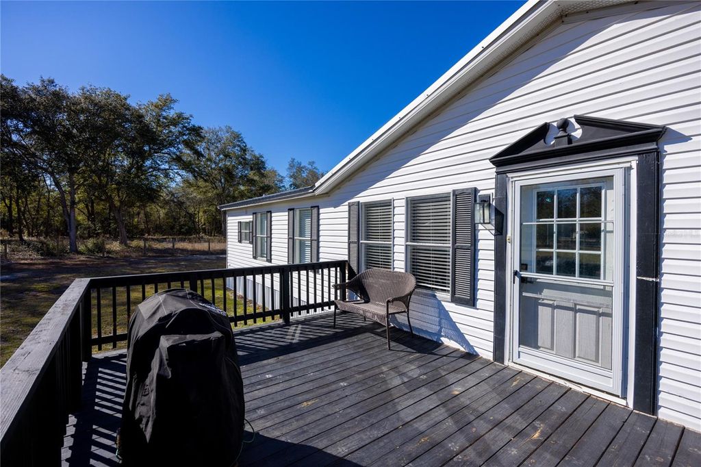 Photo of 847 SW Applewood Glen, Fort White, FL 32038 (MLS # GC536924)