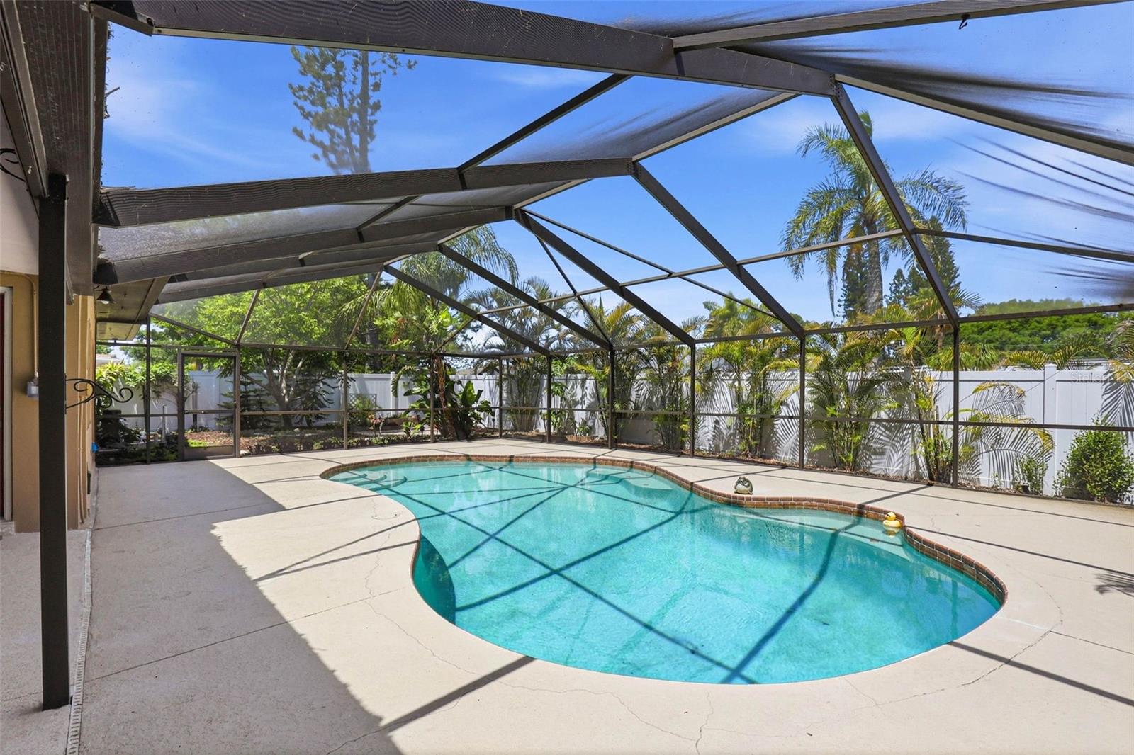 BAYVIEW ESTATES OF INDIAN ROCKS 4TH ADD - Residential