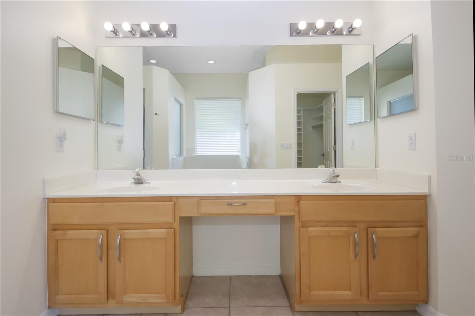 RANGELINE WOODS - Residential