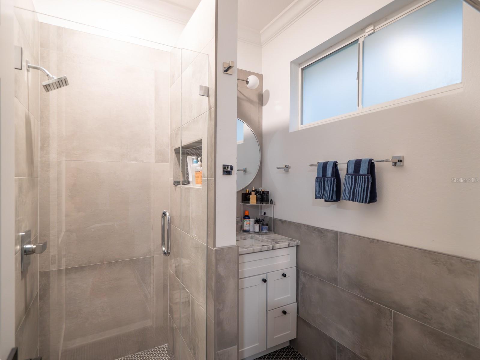 ISLEWORTH - Residential