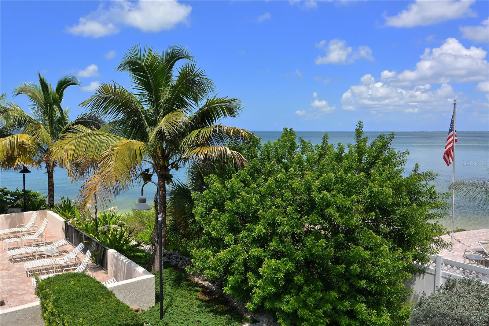 SUNSET TOWER - Residential