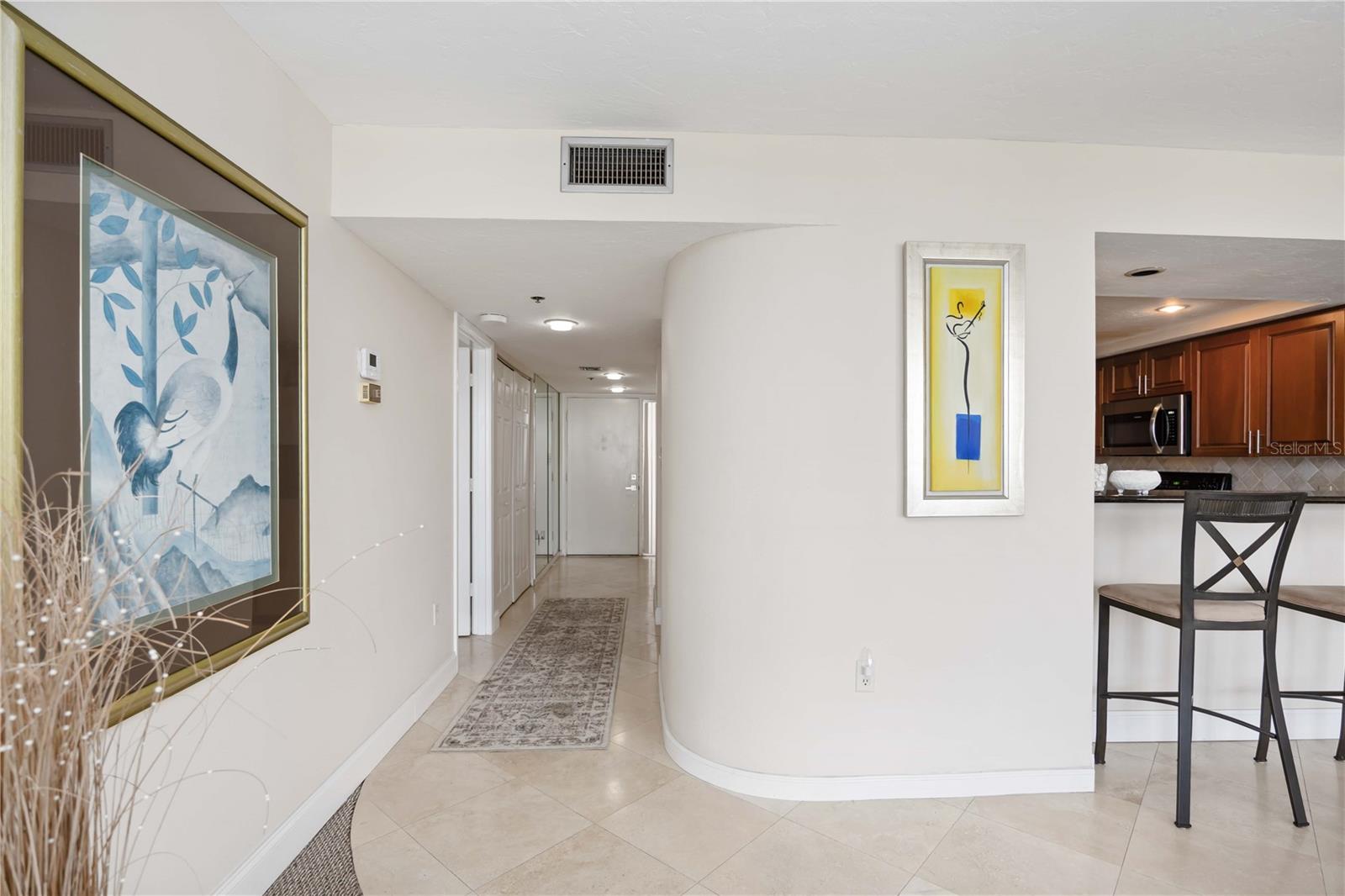 SUNSET TOWER - Residential