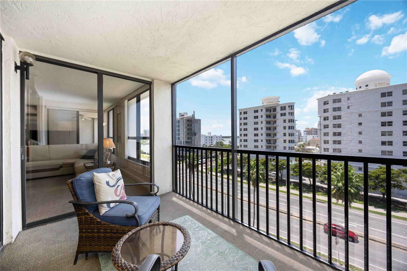 SUNSET TOWER - Residential