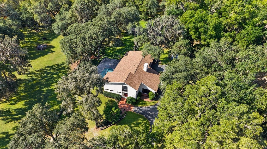 Photo of 2750 NE 175th Street Road, Citra, FL 32113 (MLS # OM733894)