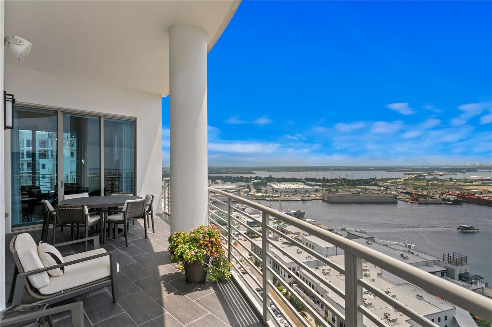 TOWERS OF CHANNELSIDE CONDOMIN - Residential