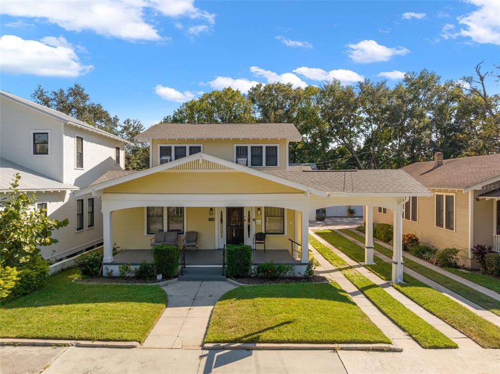Don't miss your chance to own this HISTORIC GEM in V.M. YBOR!! This contributing structure in the Local Ybor Historic District has been in the same family for almost 100 years! The main home boasts the original historic charm, including high, coved ceilings with custom moldings and decorative ceiling medallions in the front three rooms. Heart pine floors, high beveled top baseboards, two panel doors with glass doorknobs, 4-over-1 double hung wood windows, beautiful window and door trim, and the original solid wood front door with side-lights and transom windows - ALL WITH GORGEOUS BEVELED GLASS - make this property a ONE OF A KIND!!! Recent main structure updates: new roof, tented for termites, and exterior restored and painted. The upstairs 3/1 apt. (approx. 926 sq. ft. heated) in the main home provides bonus flex-space that could possibly be used as a short-term rental (this is not considered a legal, non-conforming rental by zoning). The garage apartment at the rear of the property is a 1/1 with 484 sq. ft. heated, and has been established as A LEGAL NON-CONFORMING STRUCTURE BY ZONING. This property would be ideal for an owner occupant in the main house with rental income from the garage apartment to help pay your mortgage. THE MAIN HOUSE HAS KNOB-N-TUBE WIRING, AND THE PROPERTY IS BEING SOLD AS-IS.
Just minutes from everything Tampa has to offer, including Historic Ybor City, downtown Tampa, Tampa Riverwalk, the Straz Center for the Performing Arts, Julian B. Lane Riverfront Park, Channelside, and so much more!!